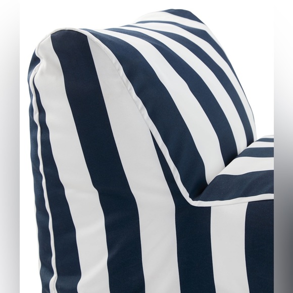 Serena and Lily Oceanpark Pool Lounger in Navy White Stripe *BRAND NEW!* - Picture 2 of 5